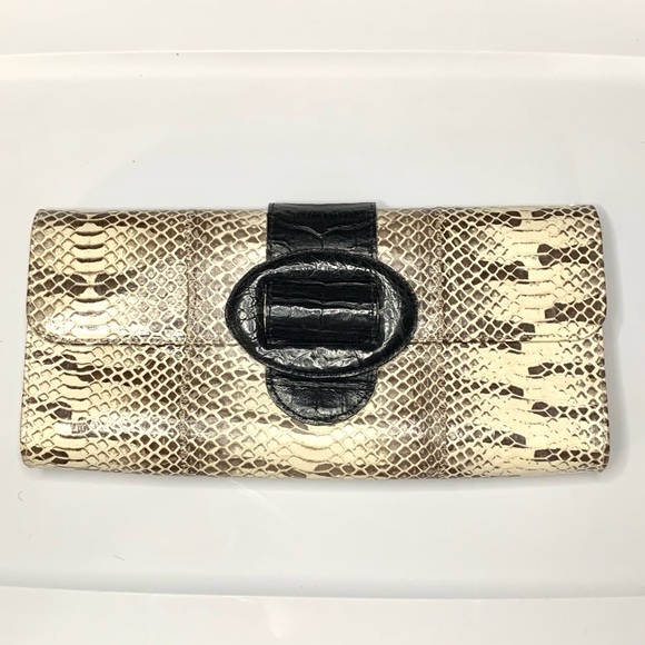 Carlos Falchi snakeskin clutch - Picture 2 of 8